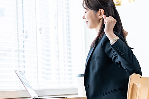 姿勢＋不調も一緒に改善できる